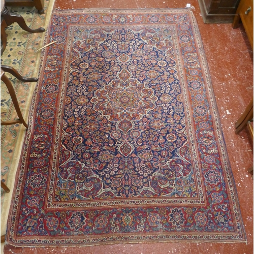 459 - Patterned rug - red - Approx size: 132cm x 192cm