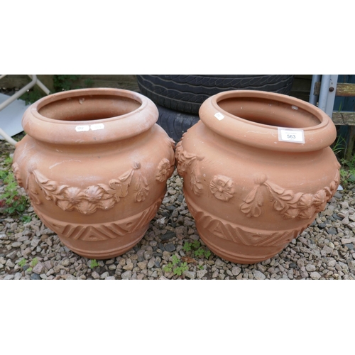 563 - Pair of terracotta planters