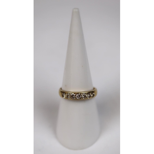 74 - 18ct gold 7 stone half hoop diamond set ring - Size M