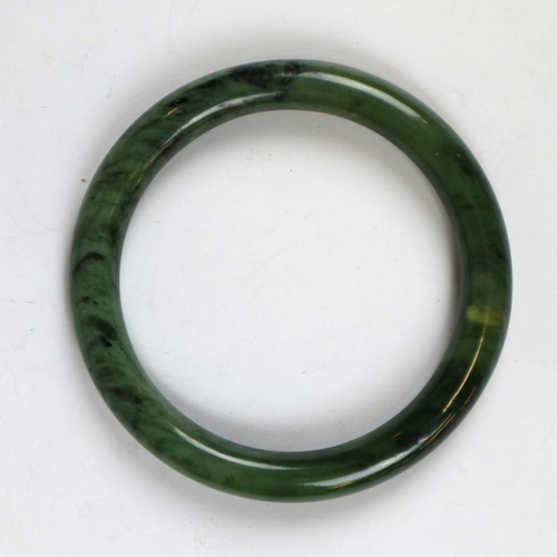 91 - Genuine jade bangle - diameter approx. 7.8cm Inner diameter approx. 6cm
