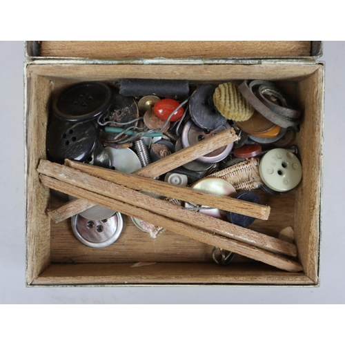 121 - Oriental brass trinket box
