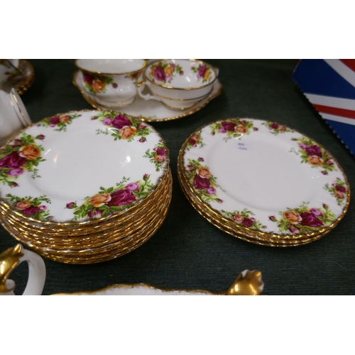 256 - Royal Albert Old Country Roses tea set for 12