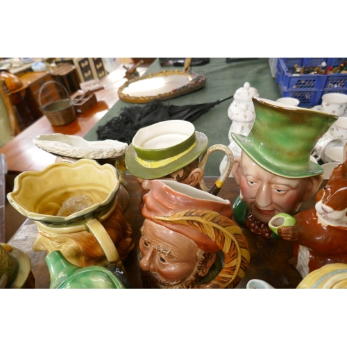 278 - Good collection of Beswick to include teapots