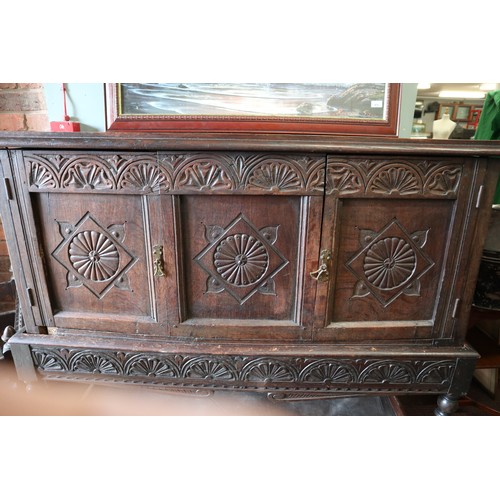 405 - Antique oak cupboard on stand - Approx size: W: 126cm D: 58cm H: 120cm