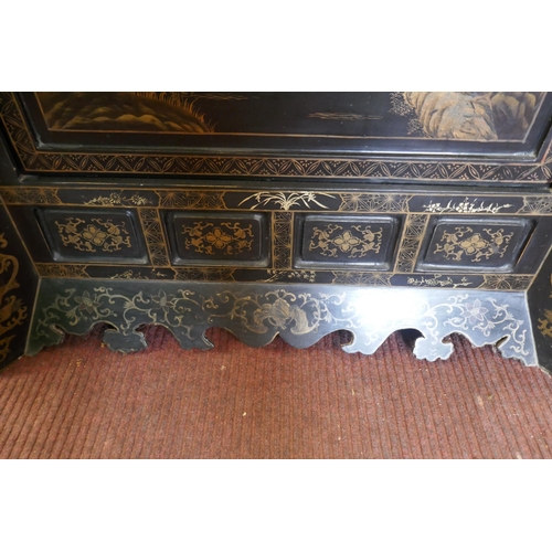 358 - Chinoiserie screen (possibly 20's/30's firescreen) approx W: 92cm H: 118cm