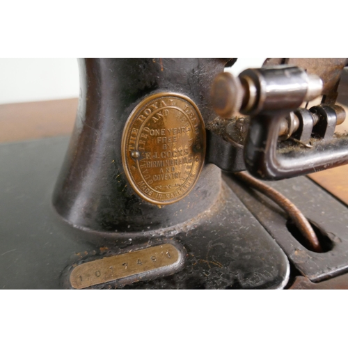 411 - Singer sewing machine table