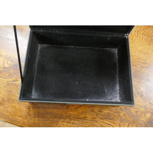 465 - Glass trinket map box - approx L: 26cm W: 18cm H: 9.5cm