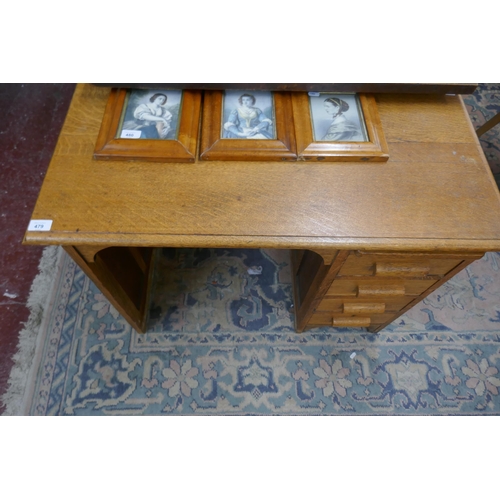 479 - Oak pedestal desk - Approx size: W: 92cm D: 46cm H: 71cm