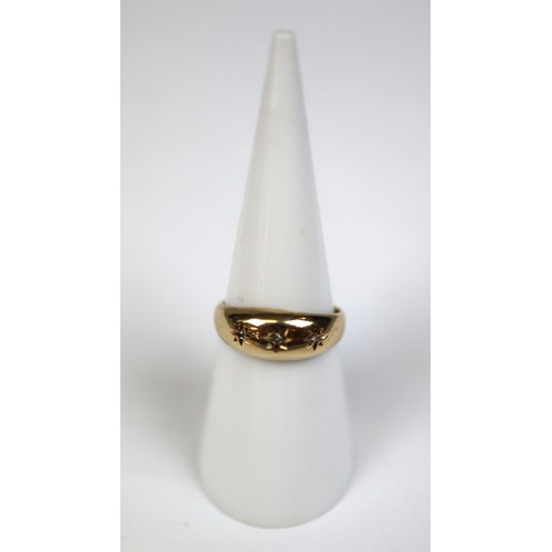 78 - 9ct gold 3 stone gypsy diamond ring - Size L