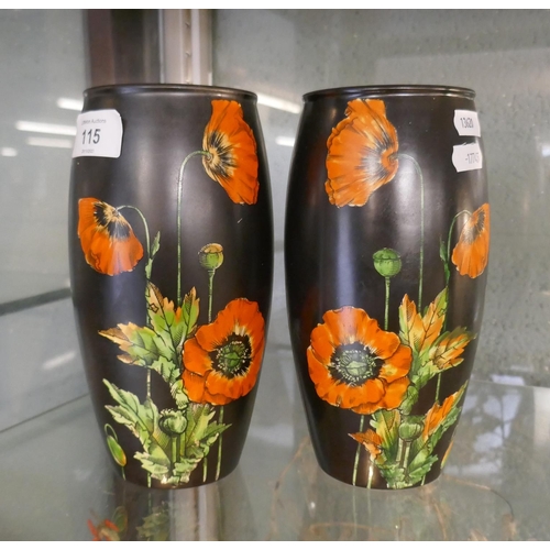 115 - Pair of 1920s Crown Ducal vases - Approx height: 20cm