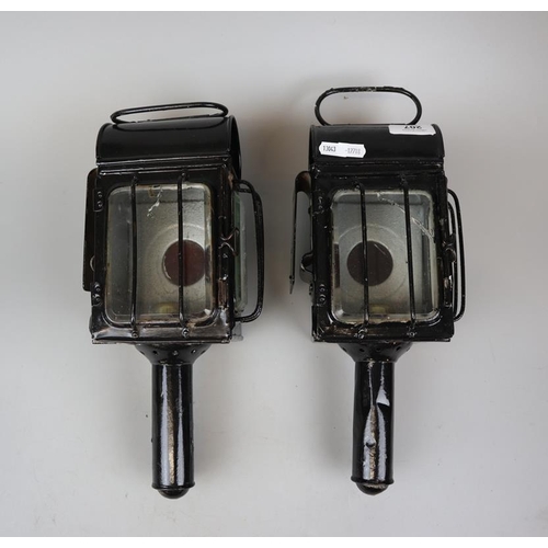 207 - Pair of carriage lamps