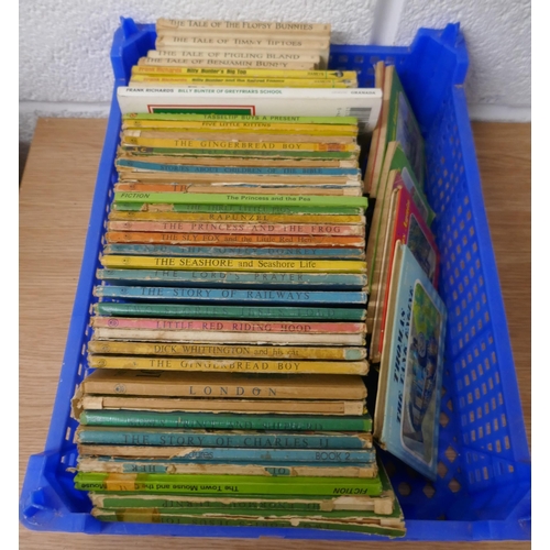 316 - Collection of early Ladybird books to include Thomas the Tank Engine