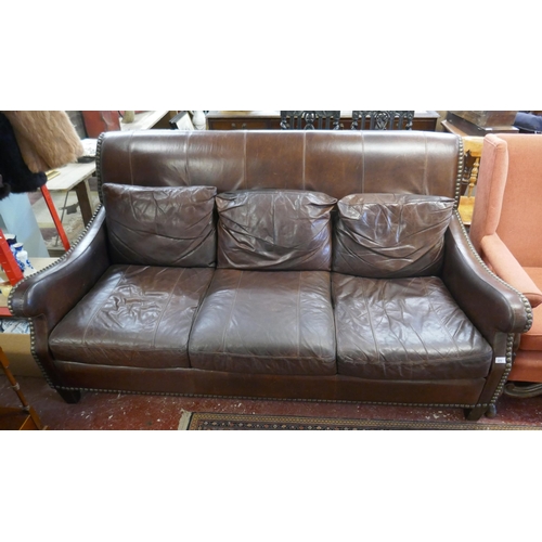 470 - Leather 3 seater sofa