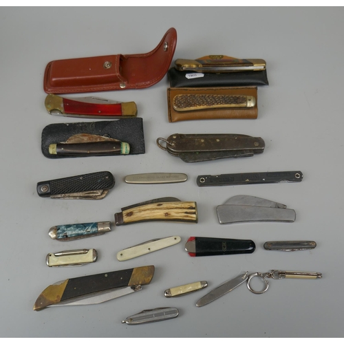 87 - Collection of penknives 