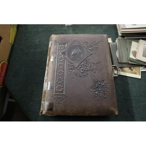 252 - Well populated Victorian photo album together with loose photos 