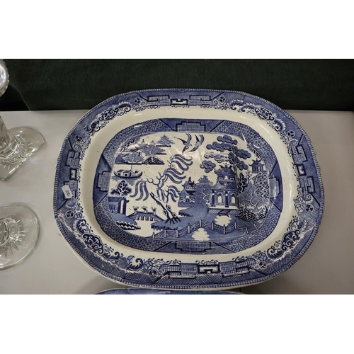 255 - 2 blue & white meat plates 