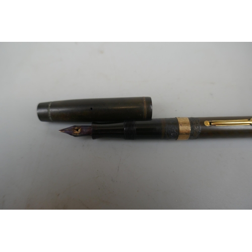 79 - Watermans Ideal fountain pen with 9ct gold bands model no.52