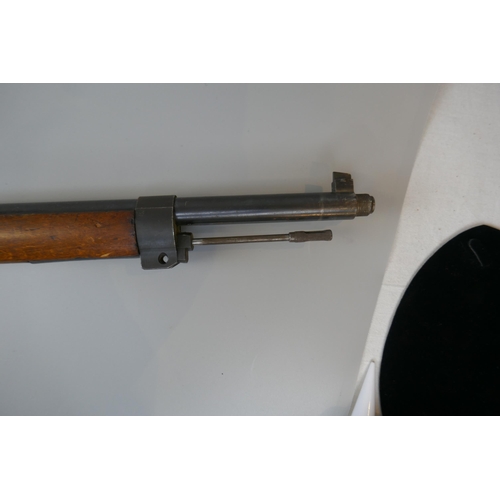 97 - 1906 Carl Gustaf rifle with deactivation certificate