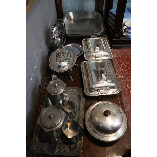 183 - Collection of silverplate together pewter items