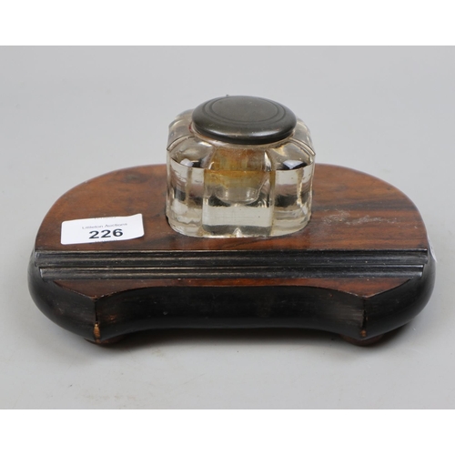 226 - Inkwell and pen stand