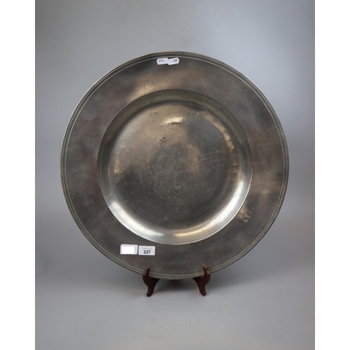 227 - Pewter broad rimmed charger circa 1680 - Approx diameter 51cm