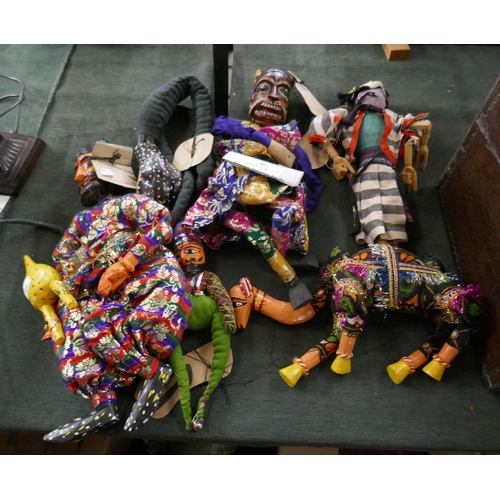 266 - Collection of Indian puppets