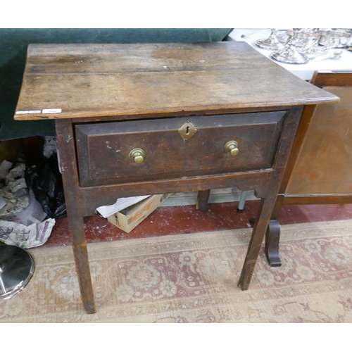 304 - Single drawer 19thC table - Approx size: W: 77cm, D: 55cm, H: 75cm