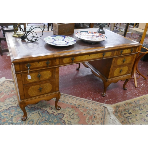 412 - Fine inlaid walnut 1920's Partners desk by Gill & Reigate - Approx size: W: 160cm, D: 87cm, H: 7... 