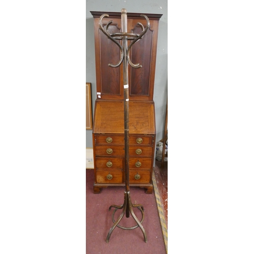 424 - Bentwood hat and coat stand