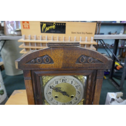 298 - Wooden mantle clock