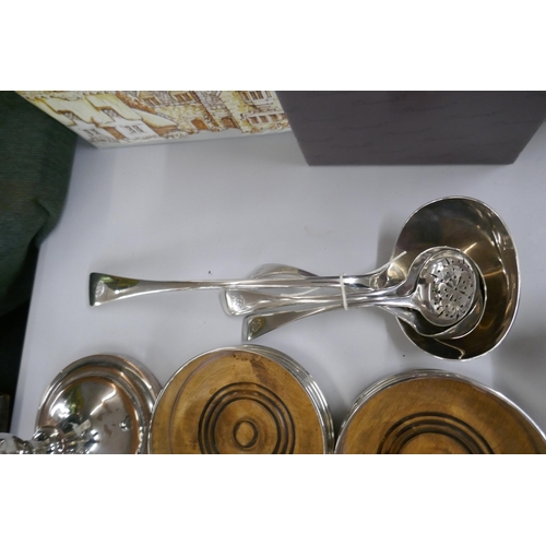 306 - Collection of silver plate to include champagne coasters