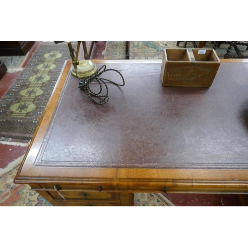 412 - Fine inlaid walnut 1920's Partners desk by Gill & Reigate - Approx size: W: 160cm, D: 87cm, H: 7... 