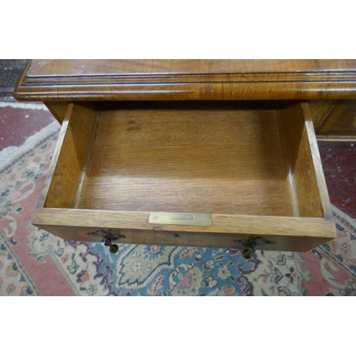 412 - Fine inlaid walnut 1920's Partners desk by Gill & Reigate - Approx size: W: 160cm, D: 87cm, H: 7... 