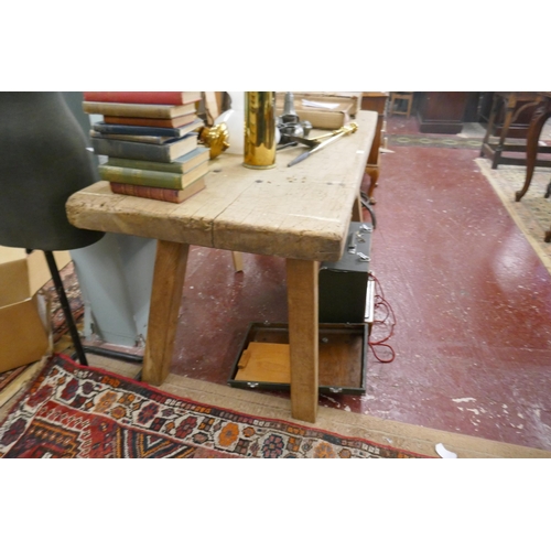 422 - Antique work bench - Approx size: W: 164cm, D: 64cm, H: 73cm