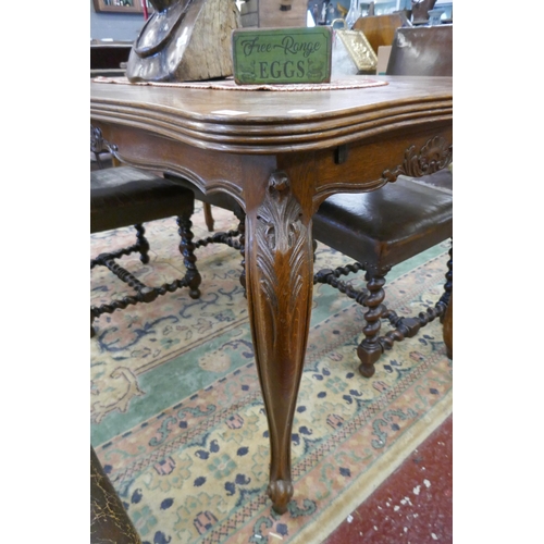 427 - French parquetry top extending dining table