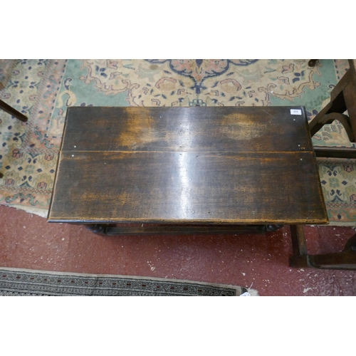 430 - Antique oak table - Approx size: W: 92cm, D: 45cm, H: 49cm