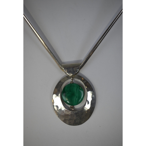 69 - Silver malachite necklace