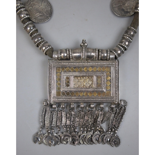 92 - Early silver Omani Quran purse - Approx gross weight: 593g
