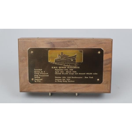 96 - Cased Parker 75 from RMS Queen Elizabeth together with a vintage Parker advertising display - Approx... 