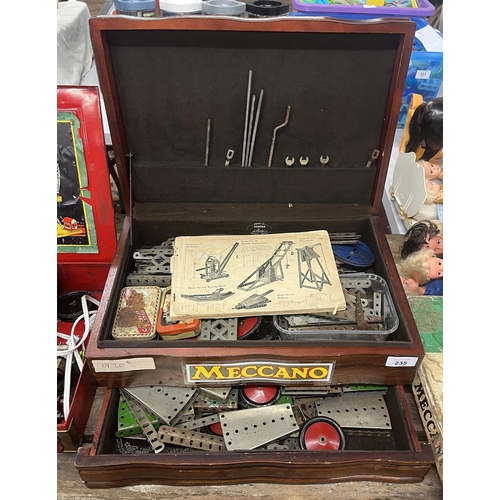 235 - 1920s Meccano set in wooden box