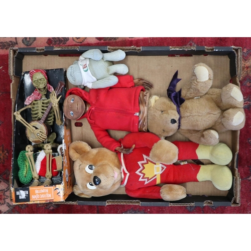 361 - Collection of toys to include ET and Super Ted