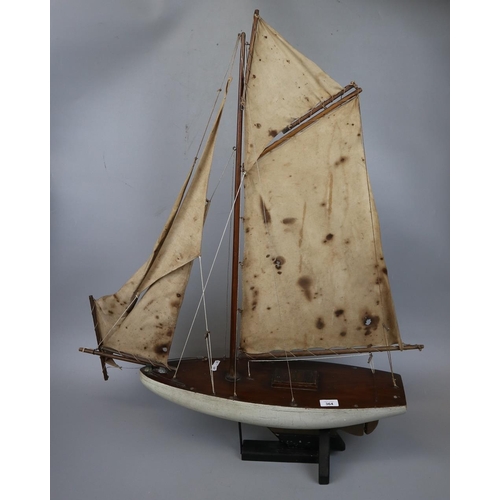 364 - Large Edwardian pond yacht