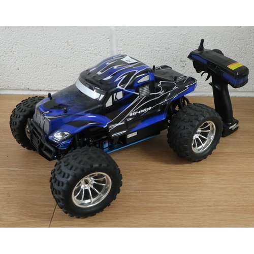 404 - RC nitro truck with controller - never used