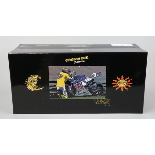 84 - Minichamps Valentino Rossi - Collection of 6 motorcycle models from 2010 & 2011