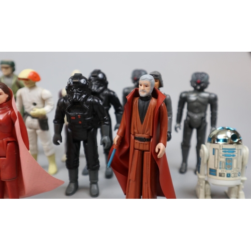 13 - Star Wars - Good collection of original trilogy figures and accessories to include Luke Skywalker, R... 