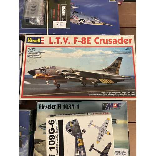 193 - Collection of aircraft models to include Revell AZ model etc