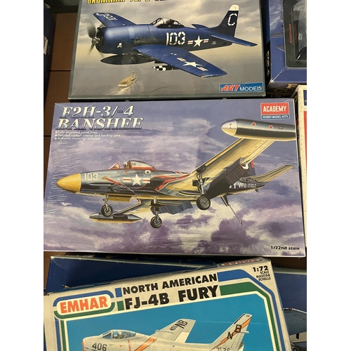 193 - Collection of aircraft models to include Revell AZ model etc