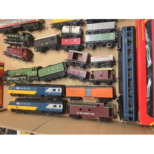 239 - Good collection of 00 gauge railway to include locomotives, rolling stock, track, accessories etc.