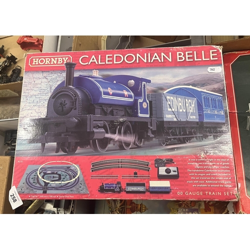 258 - 2 Hornby 00 gauge train sets - Rail Freight set and Caledonian Belle