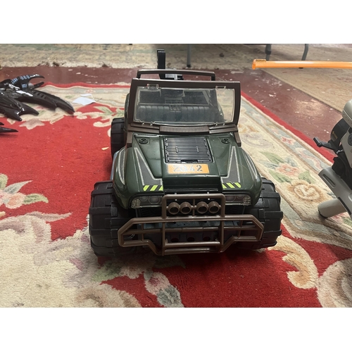 270 - Action Man jeep and gyrocoptor